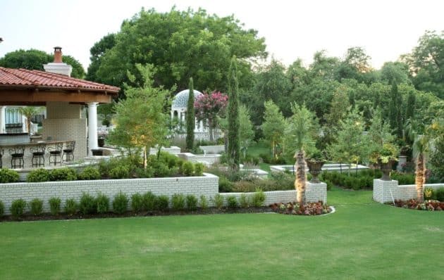 Benefits of Customized Lawn Maintenance Plans for Fort Worth Homeowners